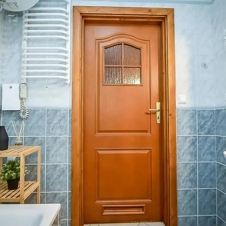 Aparteo Na Stromej Lägenhet *