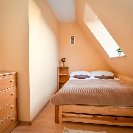 Aparteo Na Stromej Apartment