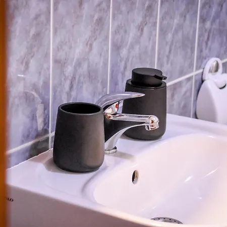 Aparteo Na Stromej Apartment